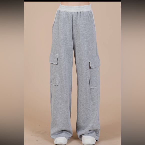 French Terry Cargo Sweats - Picture 4 of 6